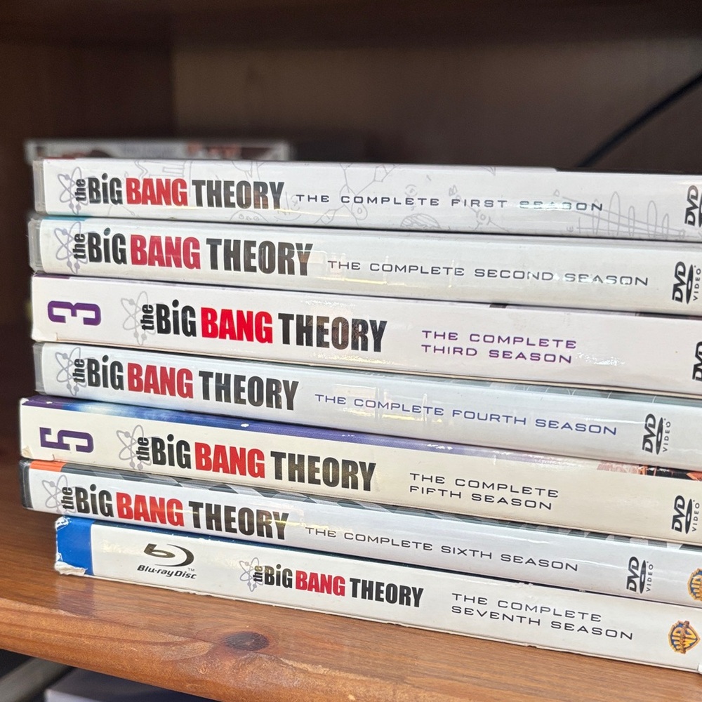 The Big Bang Theory DVD (Season 1-6) and Blu-ray (season 7) Collection